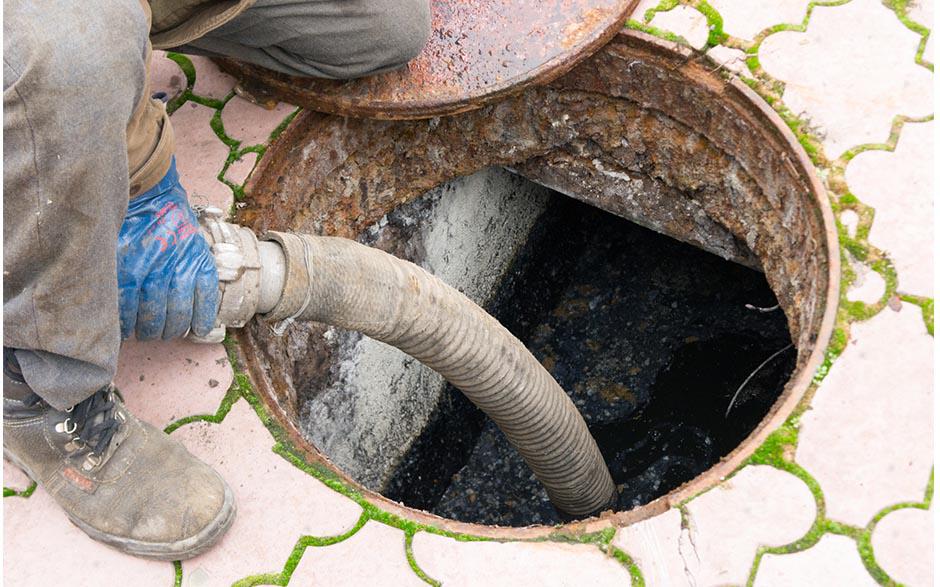 déboucheur à pompe wc Stains